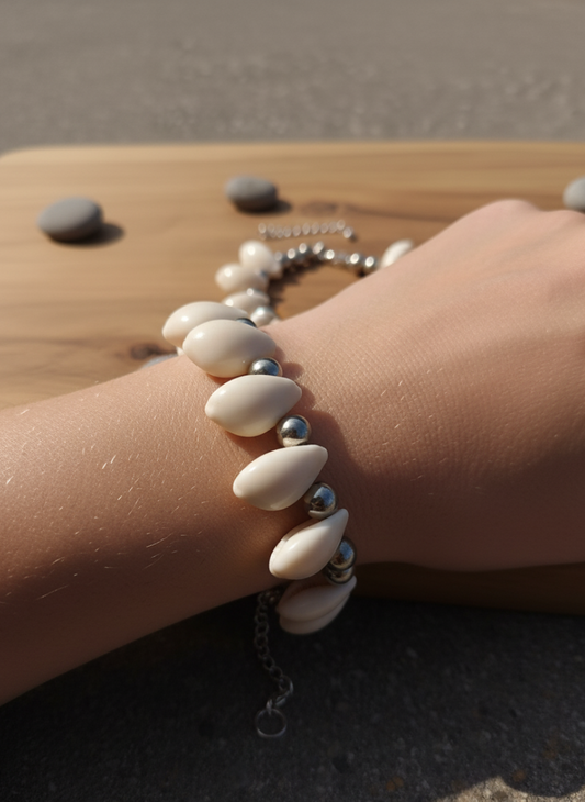 Summer Cowrie Shell & Metal Accent Bracelet