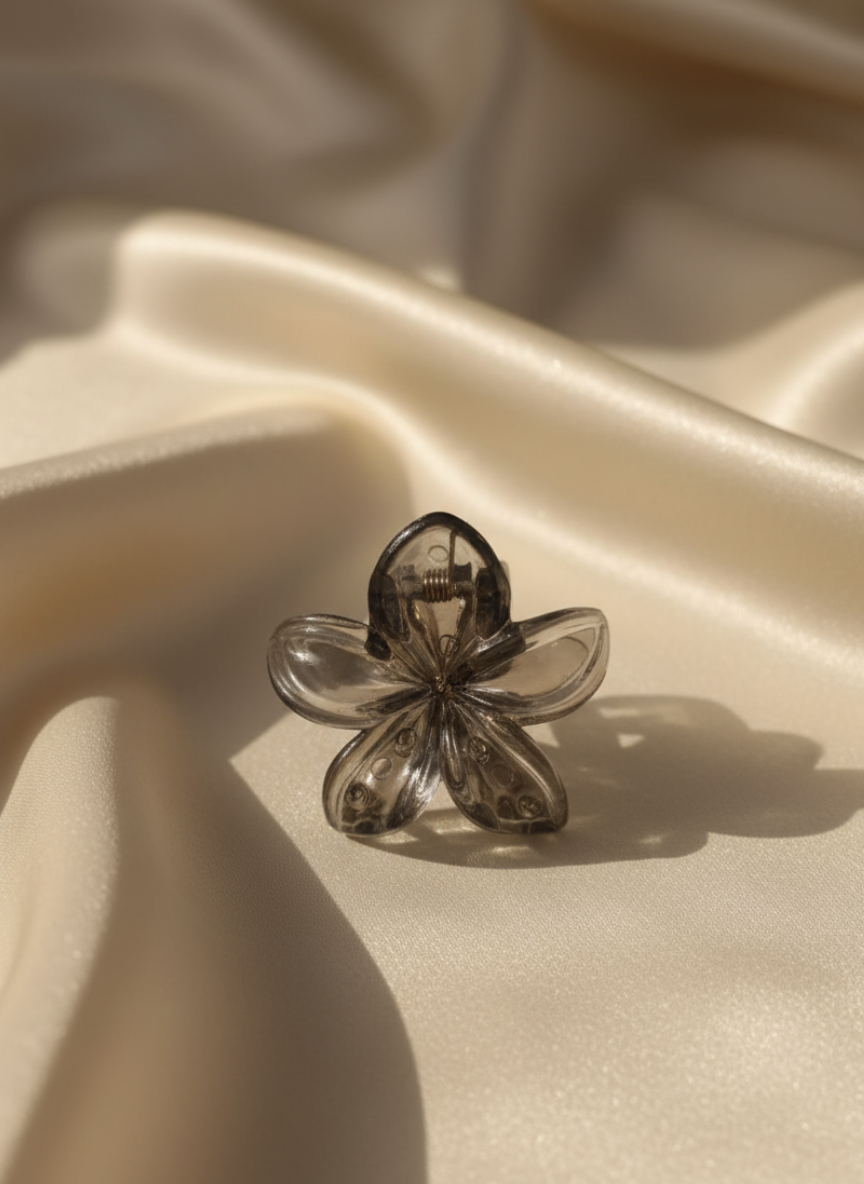 Aesthetic Flower Hair Accessories (6-Pack) - Small Claws