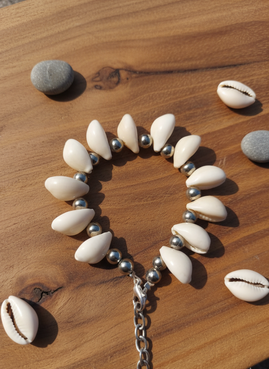 Summer Cowrie Shell & Metal Accent Bracelet